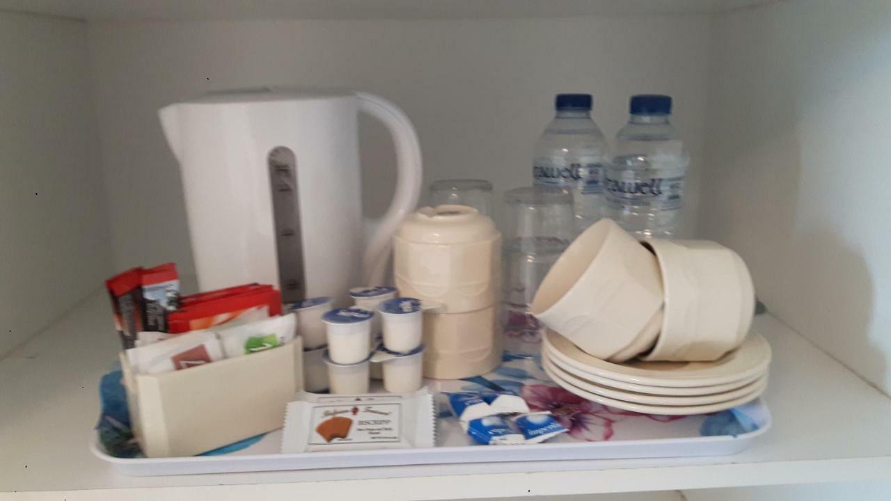 Family Room,799664100:JPEG