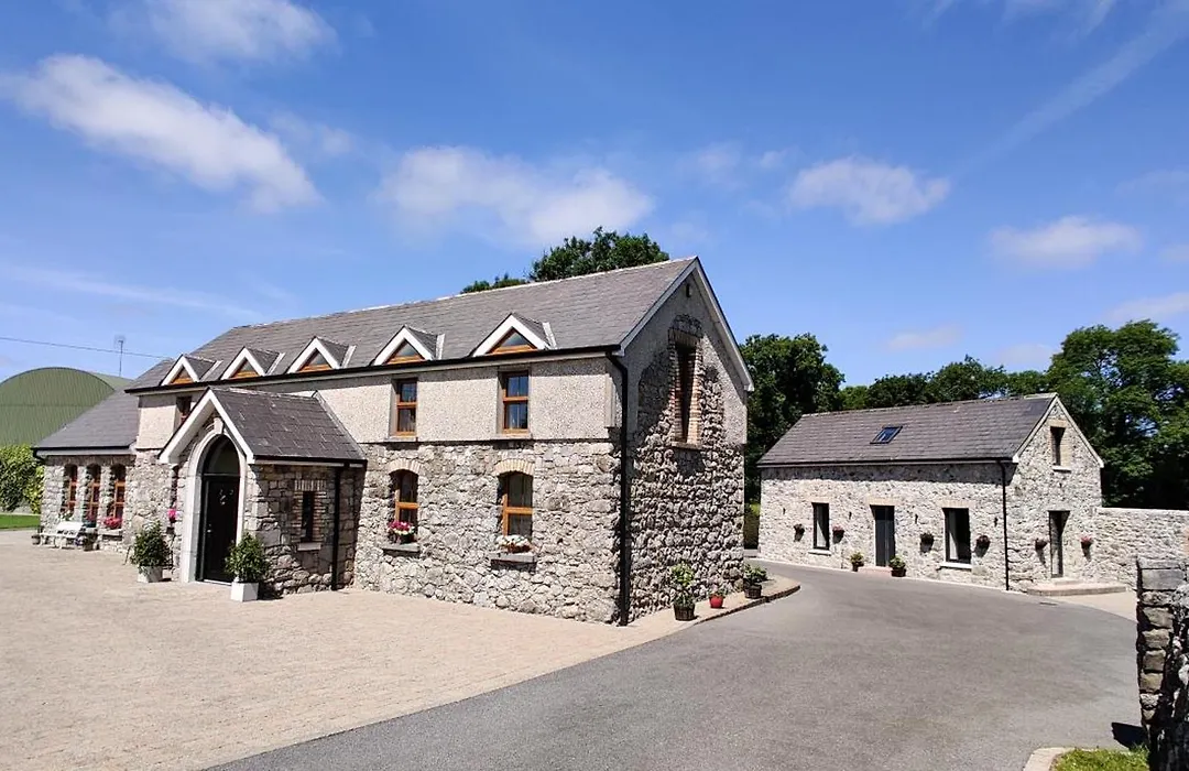 Moynure House Boutique B&B & Separate Two Bedroom Chalet-1